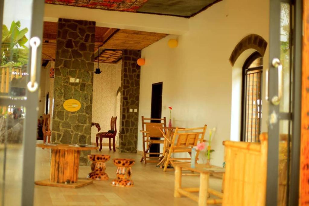Urugano Virunga Palace Nyarugina Exterior photo