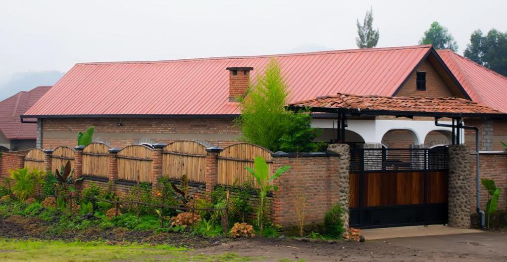 Urugano Virunga Palace Nyarugina Exterior photo